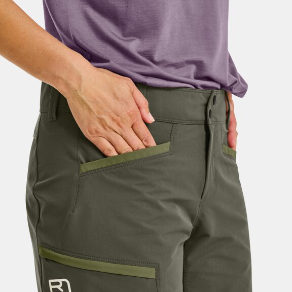 Shorts PELMO SHORTS W