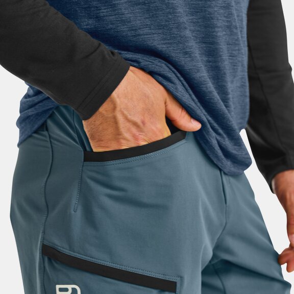 Shorts PELMO SHORTS M