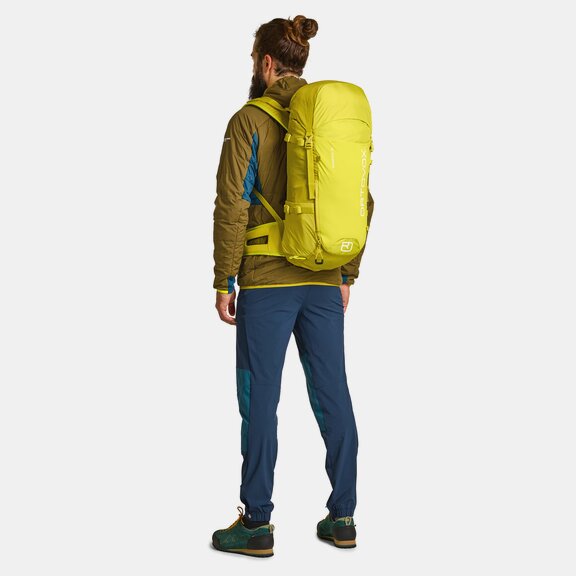 Mountaineering backpacks TRAVERSE 30