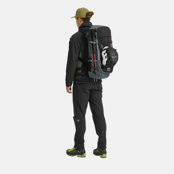 Mountaineering backpacks TRAVERSE 40