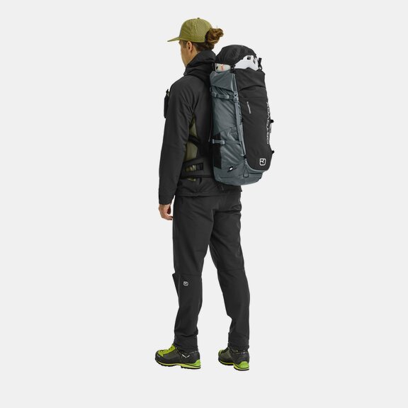 Mountaineering backpacks TRAVERSE 40