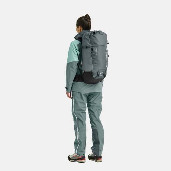 High alpine tour backpacks PEAK LIGHT 38 S