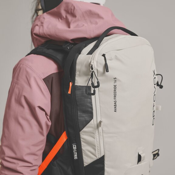 Electronical avalanche backpacks AVABAG LITRIC FREERIDE 16S