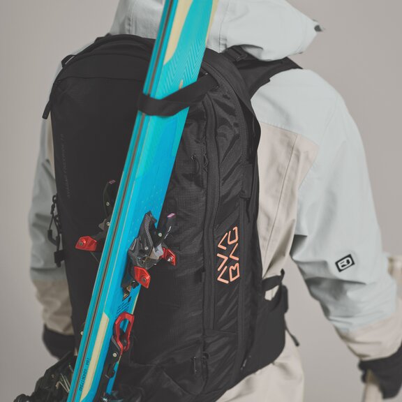 Electronical avalanche backpacks AVABAG LITRIC FREERIDE 18 