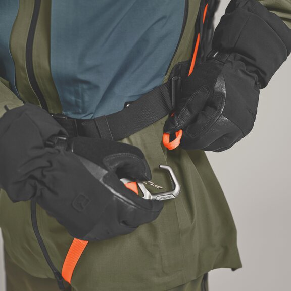 Electronical avalanche backpacks AVABAG LITRIC FREERIDE 28 